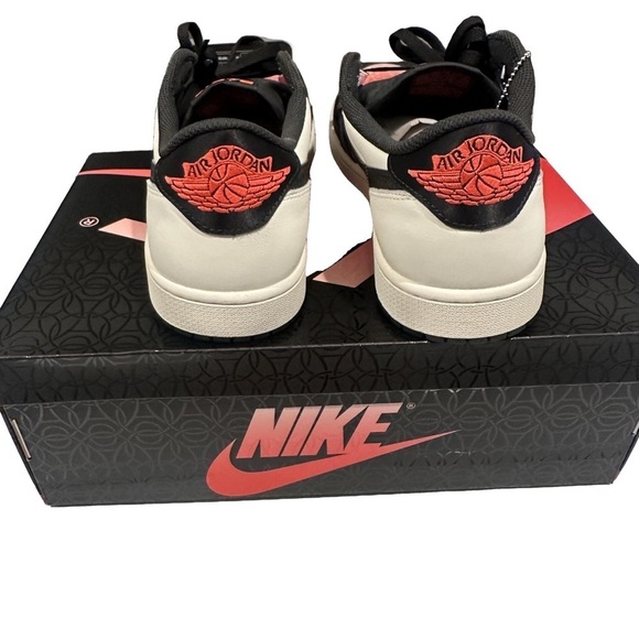 Nike Air Jordan 1 Low “PSG” - Paris Saint-Germain Edition - Size 13 - Picture 5 of 6